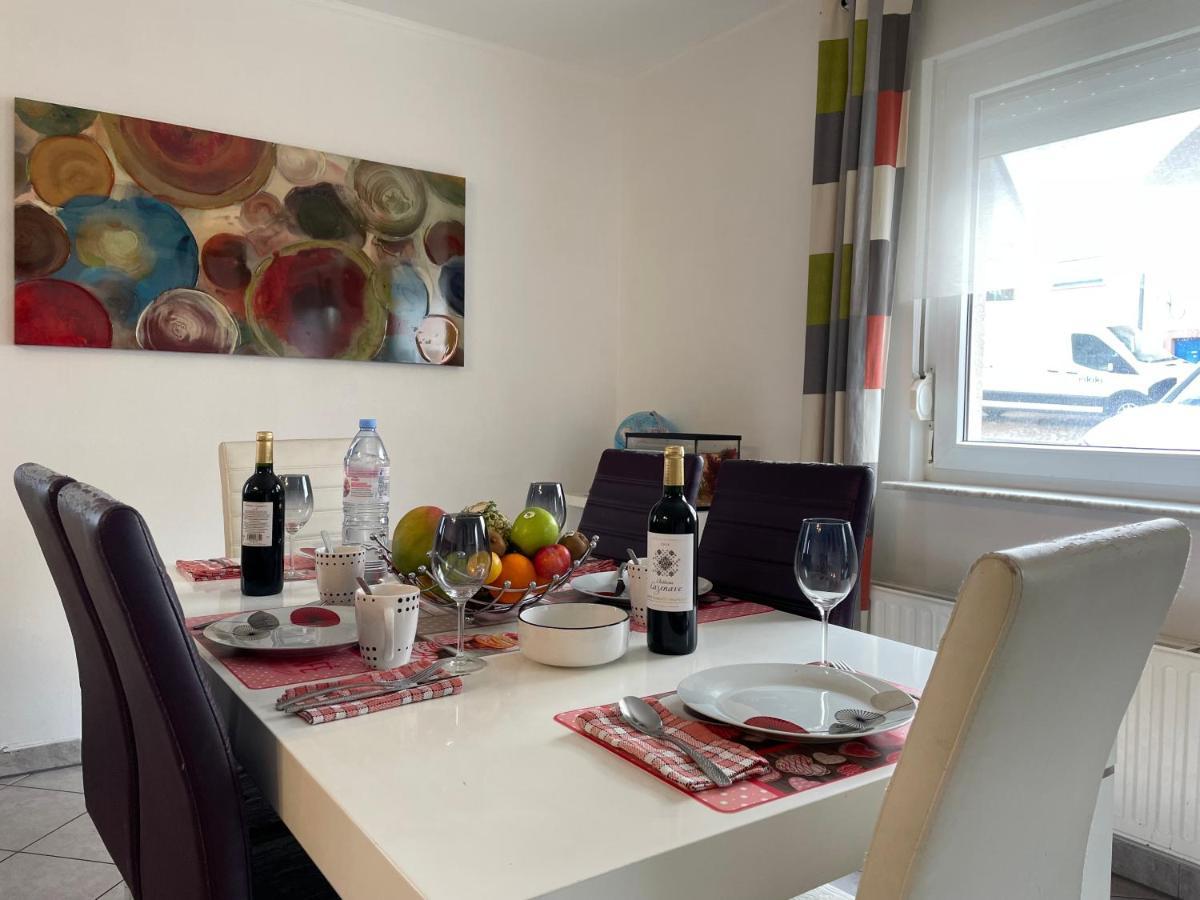 Large Room In Schuttrange Free Parking 10Mins To Airport Excellent Customer Services Exteriör bild